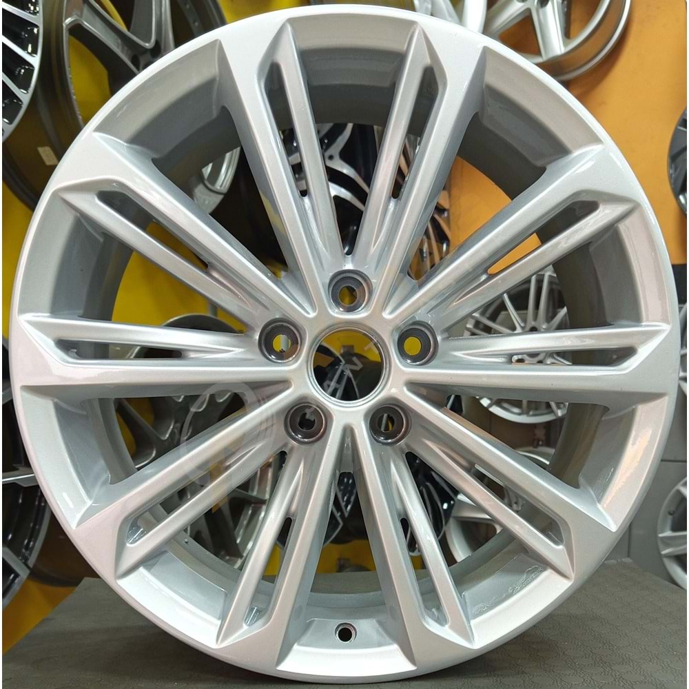 18X8 ÇIKMA JANT 5X112 ET 40 REPLİKA