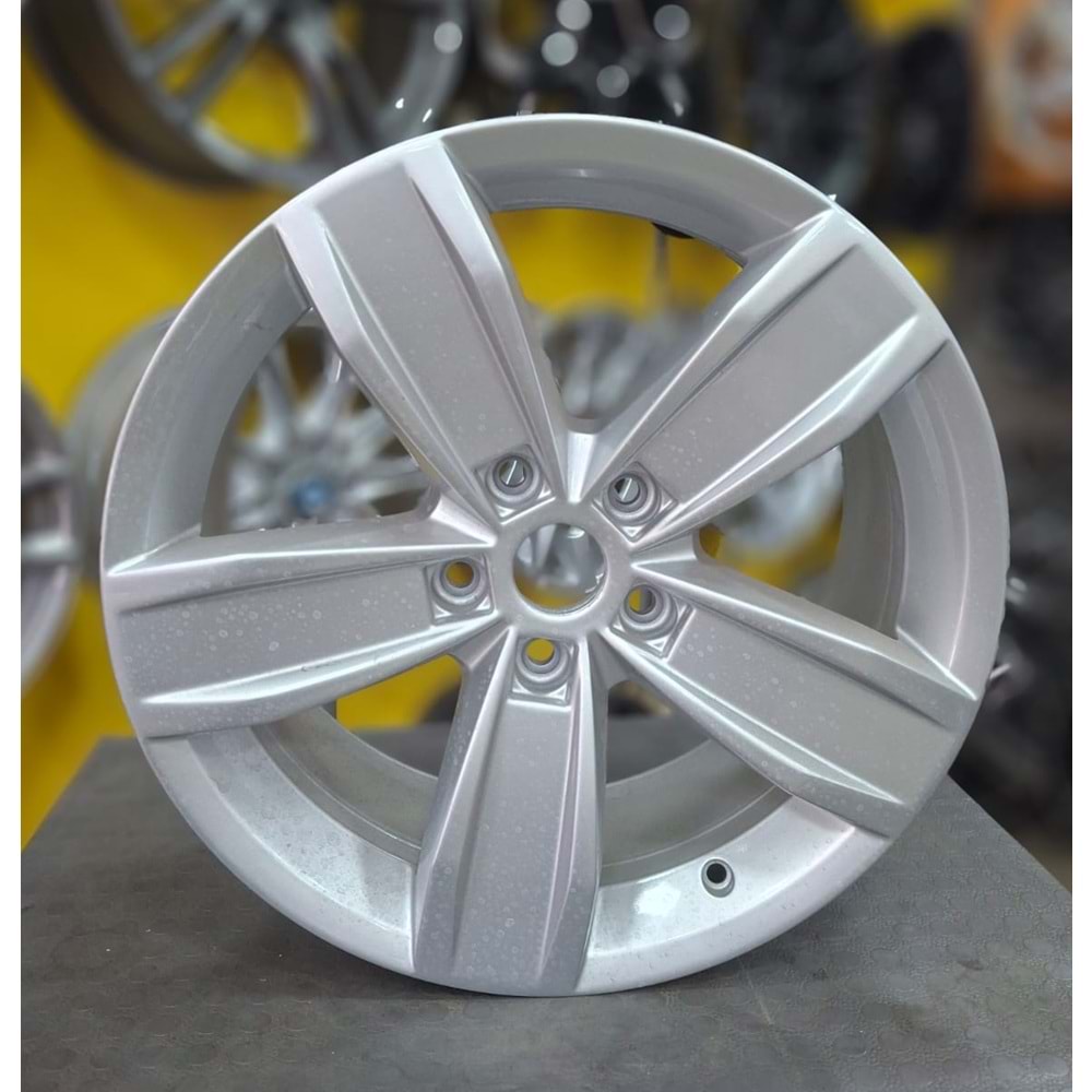 17X6 ÇIKMA JANT 5X112 ET 40 OEM VW