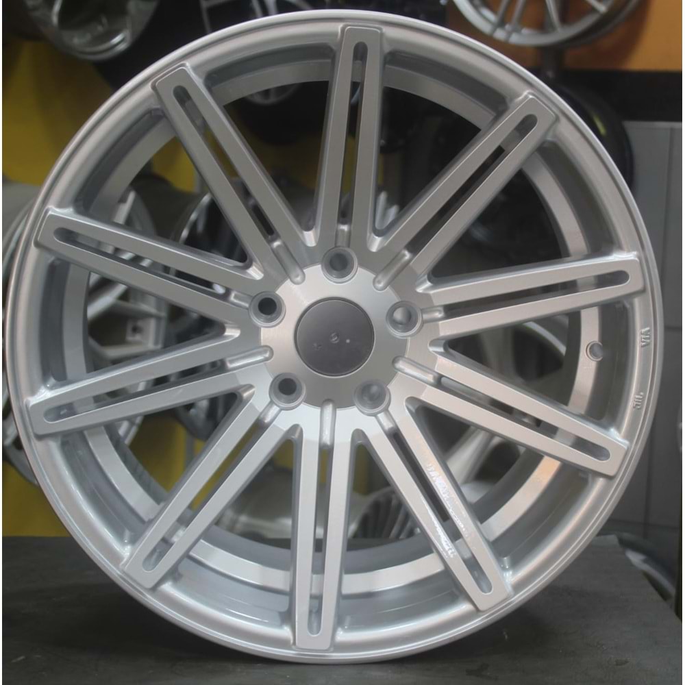 18X8-9 ÖN ARKA ÇIKMA JANT 5X114,3 ET:38 REPLİKA