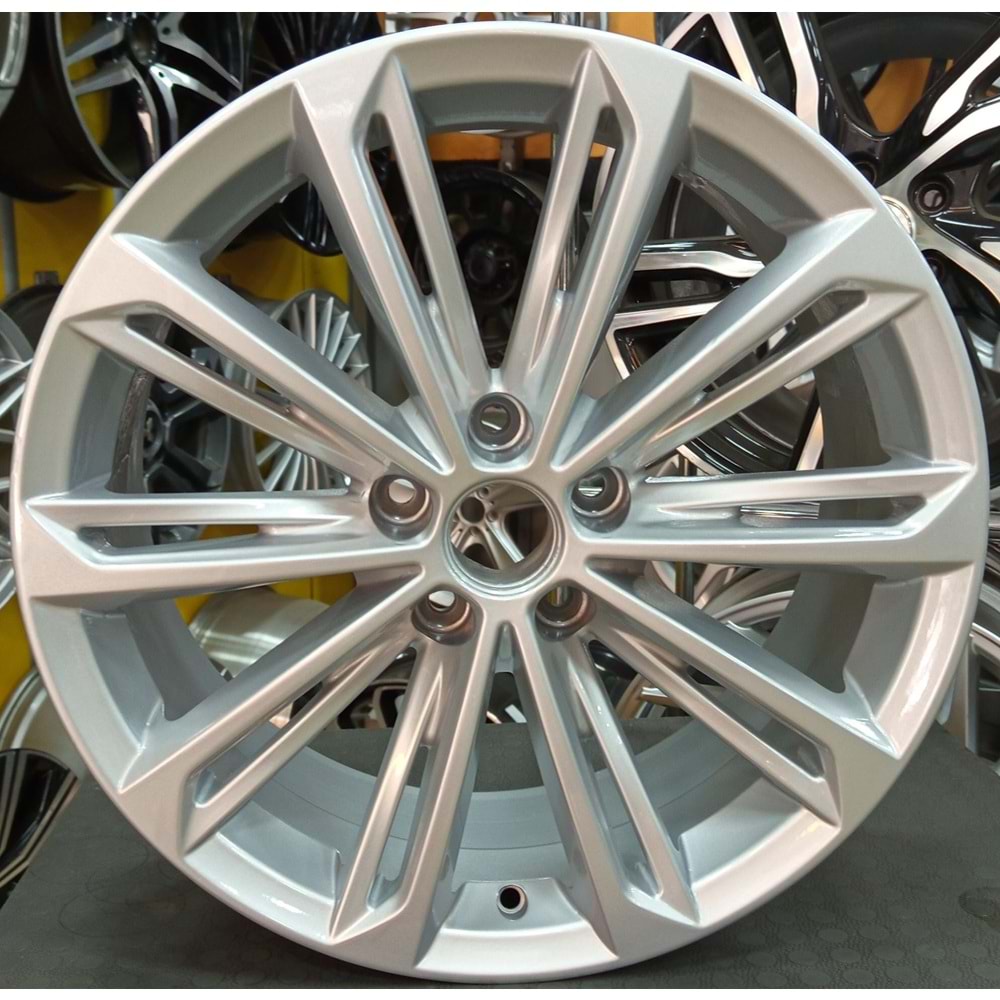 18X8 ÇIKMA JANT 5X112 ET 40 REPLİKA