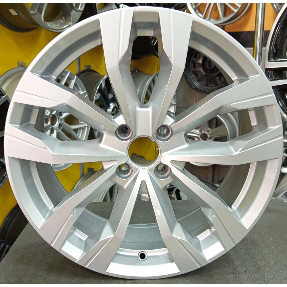17X7.5 ÇIKMA JANT 4X100 ET 40 REPLİKA